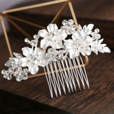 The Fashion Pearl Design Wedding hair Combs - Click Image to Close